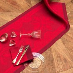 Alternative view of Camino de mesa "Diamant"