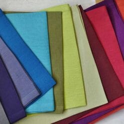 "Servilleta de lino de alta calidad para eventos exclusivos" "Servilleta de lino de lujo para decorar tu hogar" "Servilleta de lino 100% hecha a mano para un toque exclusivo" "Servilleta de lino de alta costura para darle estilo a tu mesa" "Servilleta de lino italiano de alta calidad para impresionar a tus invitados"
