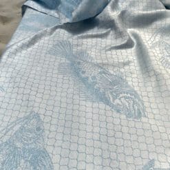 Alternative view of Mantel de mistolino peces con red